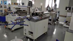 Automatic Cutting Stripping High Speed Double Side Tinning <b>Soldering</b> Machine - Product Image 2