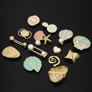 Boucles en forme de coquillages et d'étoiles de mer en métal, plaquées or vert, avec perles décoratives, connecteurs de forme irrégulière - Product Image 3
