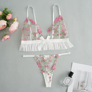 Ensemble de lingerie sexy en dentelle érotique pour femmes 2025, soutien-gorge et culotte transparents, string, tissu uni teint, 90% polyester + 10% élasthanne - Product Image 3