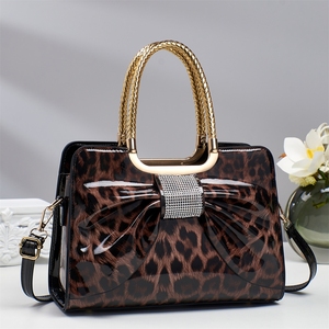 2025 Vente en Gros Nouvelle Mode <span class=keywords><strong>Sac</strong></span> à Main en <span class=keywords><strong>Cuir</strong></span> PU pour Femmes <span class=keywords><strong>Sac</strong></span> à Bandoulière de Luxe Sacs Fourre-Tout pour Dames - Product Image 6