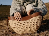 Sac fourre-tout décontracté pour femme au design original, sac à main d'été pour les vacances à la plage avec boucle magnétique, en paille PU