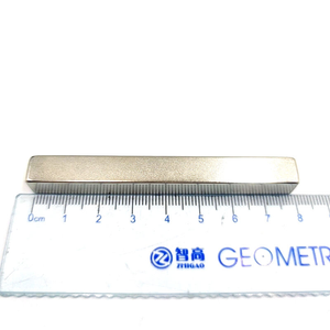 Aimant rectangulaire personnalisé 80x10x10mm, aimant Ndfeb <span class=keywords><strong>de</strong></span> qualité N35, aimant <span class=keywords><strong>en</strong></span> barre longue - Product Image 4