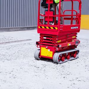 Platform kerja udara medan berat <span class=keywords><strong>200kg</strong></span> 6.5m SC0407E mendorong sendiri gunting jalur perayap hidrolik pengangkat - Product Image 5