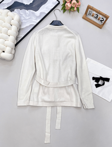 Cardigan en tricot ceinturé pour femme, pull boutonné à col rond avec poches sur le devant, tricot élégant à manches longues pour un usage quotidien - Product Image 2