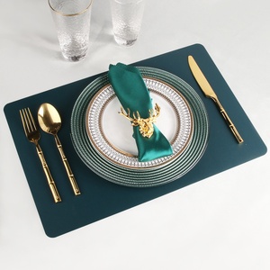 Ensemble <span class=keywords><strong>de</strong></span> vaisselle <span class=keywords><strong>de</strong></span> luxe vert émeraude 11 pièces, service individuel, avec assiette <span class=keywords><strong>de</strong></span> présentation en verre spirale à bord doré, couverts en bambou, vaisselle <span class=keywords><strong>de</strong></span> <span class=keywords><strong>table</strong></span>, idéal <span class=keywords><strong>pour</strong></span> un cadeau - Product Image 3