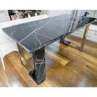 Nouveau Deisng Elegant Titanium Gold Table à manger en acier inoxydable et pierre naturelle et meubles de table de cuisine