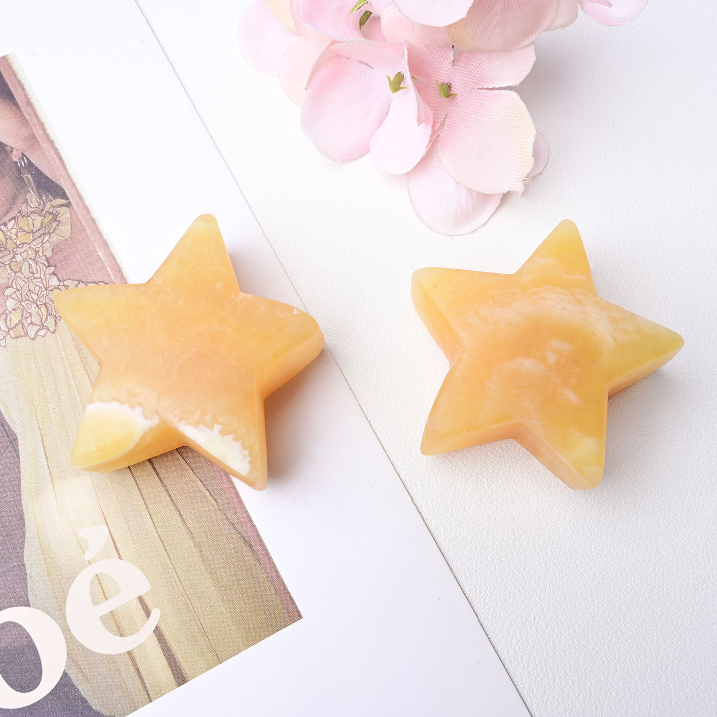 ดาวแคลไซต์สีเหลือง