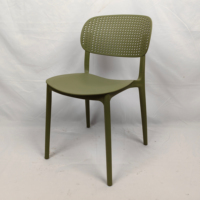Chaise de salle à manger empilable en plastique polypropylène à trou arrière Chaise de restaurant PP Chaise d'extérieur pour jardin et balcon