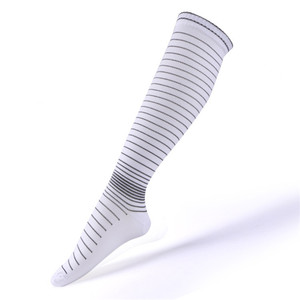 Nouveau design CoolMax Nylon 15-20 Mmhg Athletic Sports Chaussettes <span class=keywords><strong>de</strong></span> compression à rayures serrées - Product Image 5