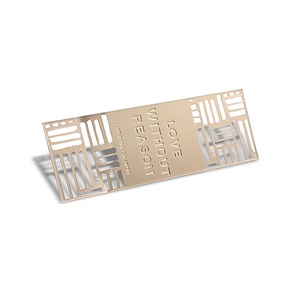 Marcapáginas Metálicos con Diseño Único de Corazón, Regalo Original para Libros - Product Image 5