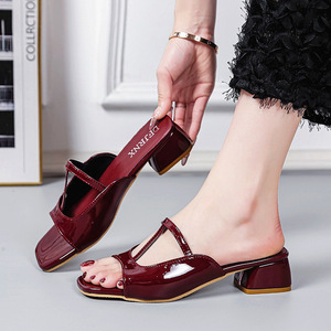 Mules à talon épais pour femmes, nouvelle collection été 2026, style européen et américain, grandes tailles, chaussures de plage confortables - Product Image 3