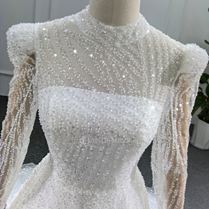 Vestidos de Novia Bohemios de Lujo, Elegantes, de Manga Larga, con Estampado Floral Brillante, Estilo Sirena/Trompeta, Hasta el Suelo - Product Image 2