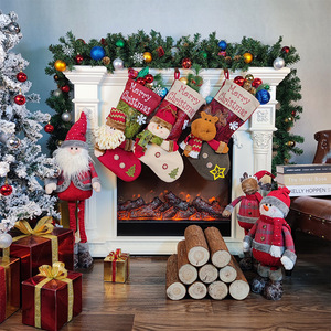 Pour <span class=keywords><strong>Amazon</strong></span> Décorations <span class=keywords><strong>de</strong></span> chaussettes <span class=keywords><strong>de</strong></span> Noël avec grosse tête Père Noël Poupée Bonbons Sacs-cadeaux avec pendentifs Ornement <span class=keywords><strong>de</strong></span> vacances festif - Product Image 2