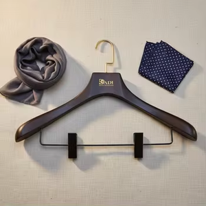 Manufacturer Direct: Classic Bestseller Vintage Style Flexible <strong>Design</strong> Durable Wooden <strong>Hanger</strong> Suitable for Multiple Settings - Product Image 3