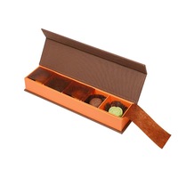 Boîte-cadeau personnalisée de luxe en carton imprimé en forme de livre avec revêtement magnétique anti-UV pour chocolats et bonbons