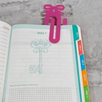 Marque-page créatif en forme de trombone pour carnet, porte-cartes, fournitures scolaires, motif uni et mignon