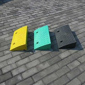 Xách Tay Nhẹ 500*270*70Mm <span class=keywords><strong>PVC</strong></span> Road Curb Đoạn Đường Cho Xe Ô Tô Xe Lăn - Product Image 6