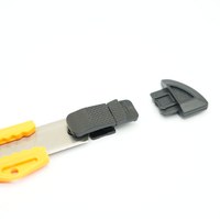 Couteau utilitaire en plastique à poignée ABS rétractable en acier à haute teneur en carbone de 18mm pour découpe de carton de cartons de boîtes OEM/ODM
