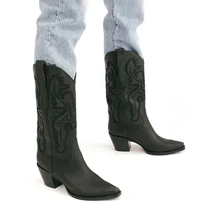 Yeni Trend özel Cowgirl beyaz batı orta buzağı düşük çivili işlemeli kovboy çizmeler kadınlar için