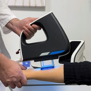 Le "Scalpel Invisible" pour les troubles cutanés, appareil de photothérapie excimer KN-5000C 308nm, traitement non invasif du vitiligo - Product Image 2