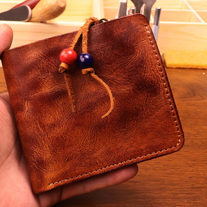 Portefeuille en cuir de vachette naturel de qualité supérieure pour hommes et femmes, avec surface teinte à la main et plusieurs emplacements pour cartes - Product Image 3