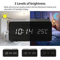 Houten Led Wekker Met Draadloze Telefoon Oplader En Temperatuur Display