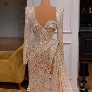 Robes de mariée au design unique avec manches longues, fente haute latérale, dentelle pailletée, illusion sexy personnalisée, robes de mariée transparentes pour femmes