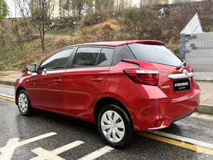 <span class=keywords><strong>Toyota</strong></span> <span class=keywords><strong>YARiS</strong></span> L 1.5E CVT <span class=keywords><strong>Dynamic</strong></span> Upgrade Edition Automatique 2017 <span class=keywords><strong>2018</strong></span> - Voiture d'occasion en stock et livraison rapide - Product Image 4