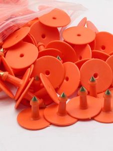 Soluciones de gestión de etiquetas de oreja respetuosas con el medio ambiente cerdo oveja cabra con puntas afiladas etiquetas de oreja para rebaño - Product Image 6