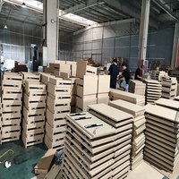 Portes de cuisine en bois massif avec panneaux décoratifs et corps de meuble en contreplaqué – Remplacement pour portes de cuisine