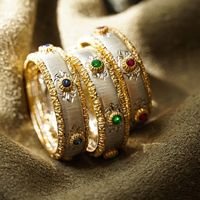 Mode 0.15ct 18k jaune or blanc fait à la main bague en filigrane rubis naturel émeraude saphir bijoux haut de gamme pour la fête de mariage