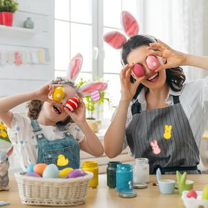 Parches Termoadhesivos Personalizados de Pascua: Conejitos, Pollitos y Huevos de Vinilo Duradero, Coloridos, con Brillo y Bordados para DIY - Product Image 5