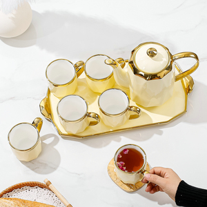 Set da Tè di Lusso all'Ingrosso, Caraffa in Porcellana con Placcatura in Oro, Tazza da Caffè in Ceramica con Piattino per Tè del Pomeriggio - Product Image 3