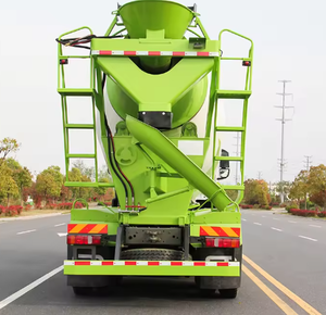 Camión Mezclador de Concreto de Alta Calidad Howo de 7m, 10m, 12m Metros Cúbicos, Montado en Camión, con Bomba y Motor de 4-6L, Bajo Costo de Mantenimiento - Product Image 2