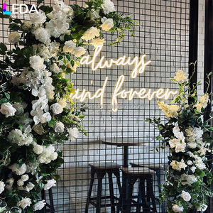 Arco de Flores para Boda LEDA, Nuevo Estilo, Centro de Mesa con Arreglo Floral para Decoración de Bodas - Product Image 3