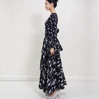 Fabricants de vêtements sur mesure : Robes d'été pour femmes 2026, robes imprimées florales, robes décontractées plissées à étages style gâteau