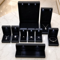 Boîte à bijoux LED de luxe, vente en gros de petites quantités, boîtes à bijoux pour la vente au détail, emballage cadeau pour diamants