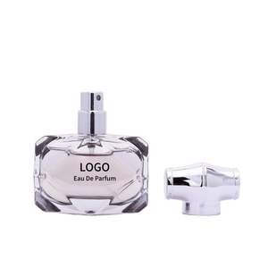 <span class=keywords><strong>Parfum</strong></span> longue durée Marque Propre <span class=keywords><strong>30ml</strong></span> Brume Corporelle Authentique pour Femme Services OEM/ODM <span class=keywords><strong>de</strong></span> Haute Qualité et <span class=keywords><strong>de</strong></span> Luxe pour la Vente en Gros - Product Image 5