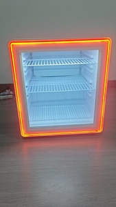 <span class=keywords><strong>Mesa</strong></span> Inteligente con Espejo LED, Refrigerador de 21L, Mini <span class=keywords><strong>Nevera</strong></span> Inteligente con Pantalla Táctil <span class=keywords><strong>para</strong></span> el Hogar - Product Image 2