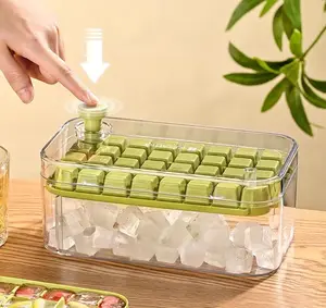 New Products plastic Ice Cube Tray With Lid And Bin Square Ice Cubes Molds With Storage Box Ice Maker Trays For Freezer