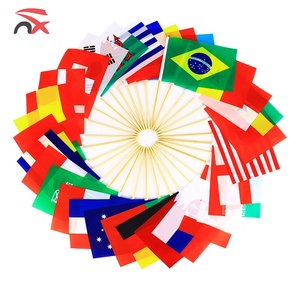 Ensemble de football personnalisé en gros Cadeau pour les fans 14*21cm Drapeau national croate à main avec poteau en plastique - Product Image 6
