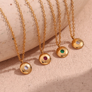 Collier pendentif européen américain classique simple pierre de naissance de décembre pour femme en acier inoxydable plaqué or 18 carats - Product Image 4