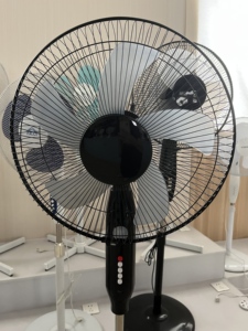 Mùa Hè Nóng Bán Mạnh Mẽ <span class=keywords><strong>45Cm</strong></span> Đứng Chiều Cao Quạt Có Thể Điều Chỉnh Cơ Khí Điều Khiển Hộ Gia Đình Sàn Người Hâm Mộ - Product Image 4