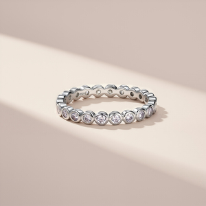 Anillo de Eternidad con Moissanita Engastada en Bisel de Plata de Ley S925 de 0.56 CTW, Anillo de Lujo para Boda o Uso Diario - Product Image 3