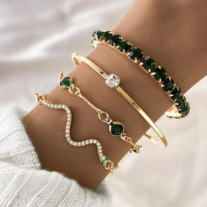 Pulsera de <span class=keywords><strong>serpiente</strong></span> de circón verde con incrustaciones de moda, conjunto de 4 pulseras ajustables de circón chapadas en oro, joyería de cena - Product Image 1