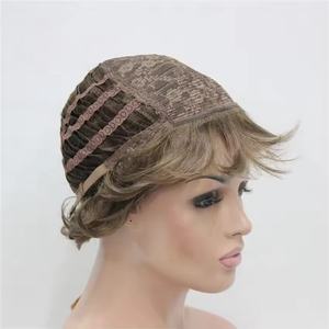 Perruque complète en <span class=keywords><strong>cheveux</strong></span> synthétiques <span class=keywords><strong>auburn</strong></span> foncés bouclés courts pour femmes perruques épaisses pour tous les jours - Product Image 5