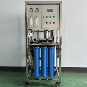 Nouvel équipement de purification d'eau industrielle de petite taille 500 LPH utilisant une membrane d'osmose inverse 4040, adapté à l'eau en sachet - Product Image 1