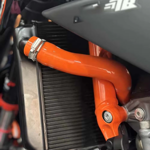 Kit de tuyau de radiateur en silicone pour moto, kit de collier de serrage pour <span class=keywords><strong>KTM</strong></span> <span class=keywords><strong>Duke</strong></span> <span class=keywords><strong>790</strong></span> 890 <span class=keywords><strong>R</strong></span> Duke790 Duke890 <span class=keywords><strong>R</strong></span> <span class=keywords><strong>2020</strong></span> - 2023 2024 Accessoires - Product Image 2