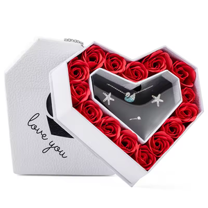 Elegante caja romántica en forma de corazón hermoso estilo de flor para almacenar anillos de joyería collares con Rosa de jabón de Rosa eterna - Product Image 3