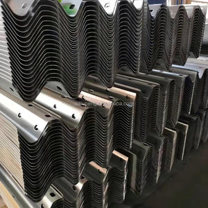 <span class=keywords><strong>Guardrail</strong></span> in Acciaio a Profilo W Standard ABNT, Barriera Stradale Altamente Zincata con Pali e Terminali per Autostrade, Leggera Antiurto - Product Image 3